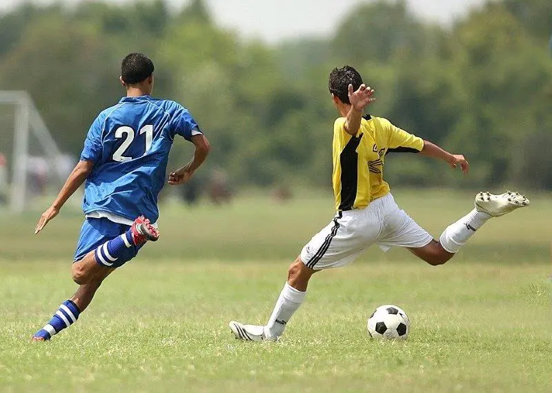 CoinDeal sponsor a Premier League team